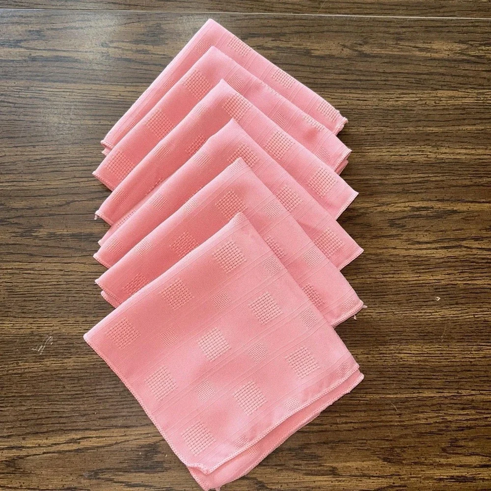 N/A vintage tablecloth